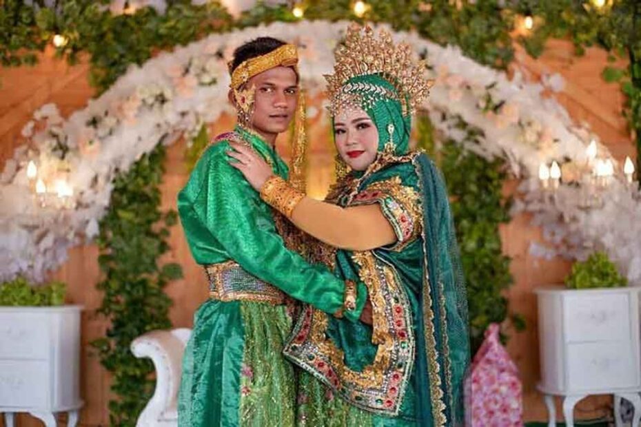 kebaya Pengantin Muslimah Modern yang Syari 22+ Paket Wedding dan Catering Pernikahan Gedangan Malang