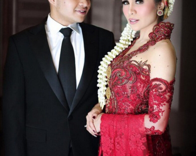 pernikahan1215 Paket Wedding Lengkap Murah di Sidokerto Jawa Timur