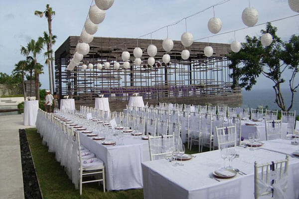 tempat pernikahan paling mewah Alila Villa Uluwatu 10 Lebih Daftar Catering Pernikahan Terbaik di Sumbersari