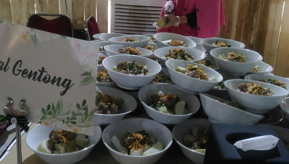 empal gentong 2 Tips Memilih Vendor Gubukan untuk Pernikahan dari Jagarasa Catering Tangerang